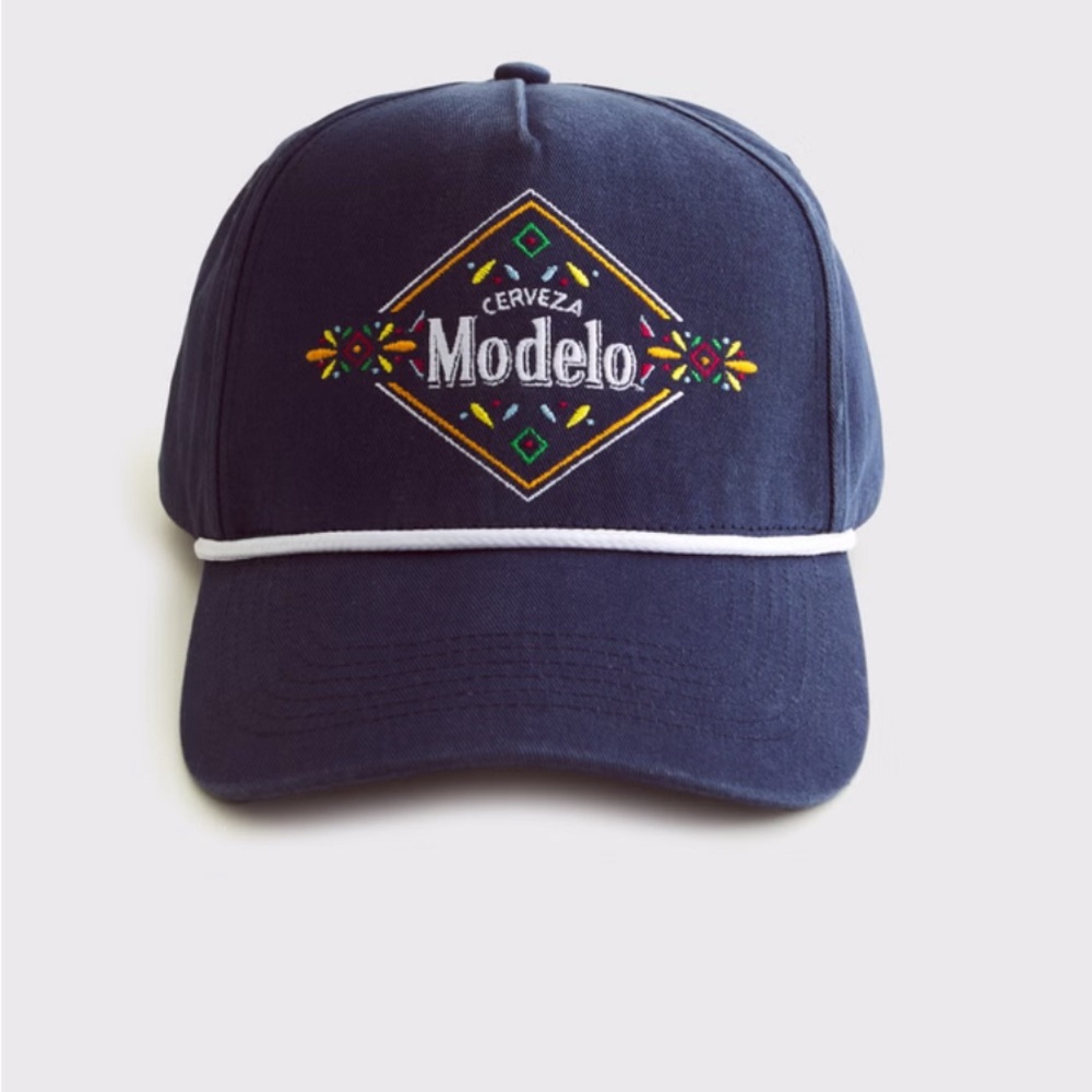 Abercrombie & Fitch Modelo Cerveza SnapBack Hat